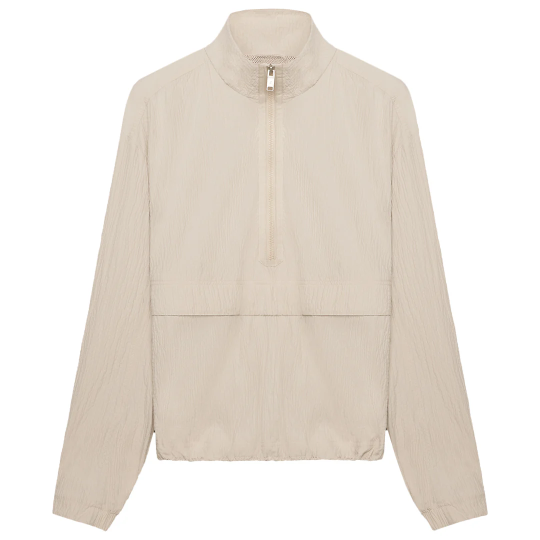 On Women's Courtside Eaze 1/2 Zip Jacket - Beige